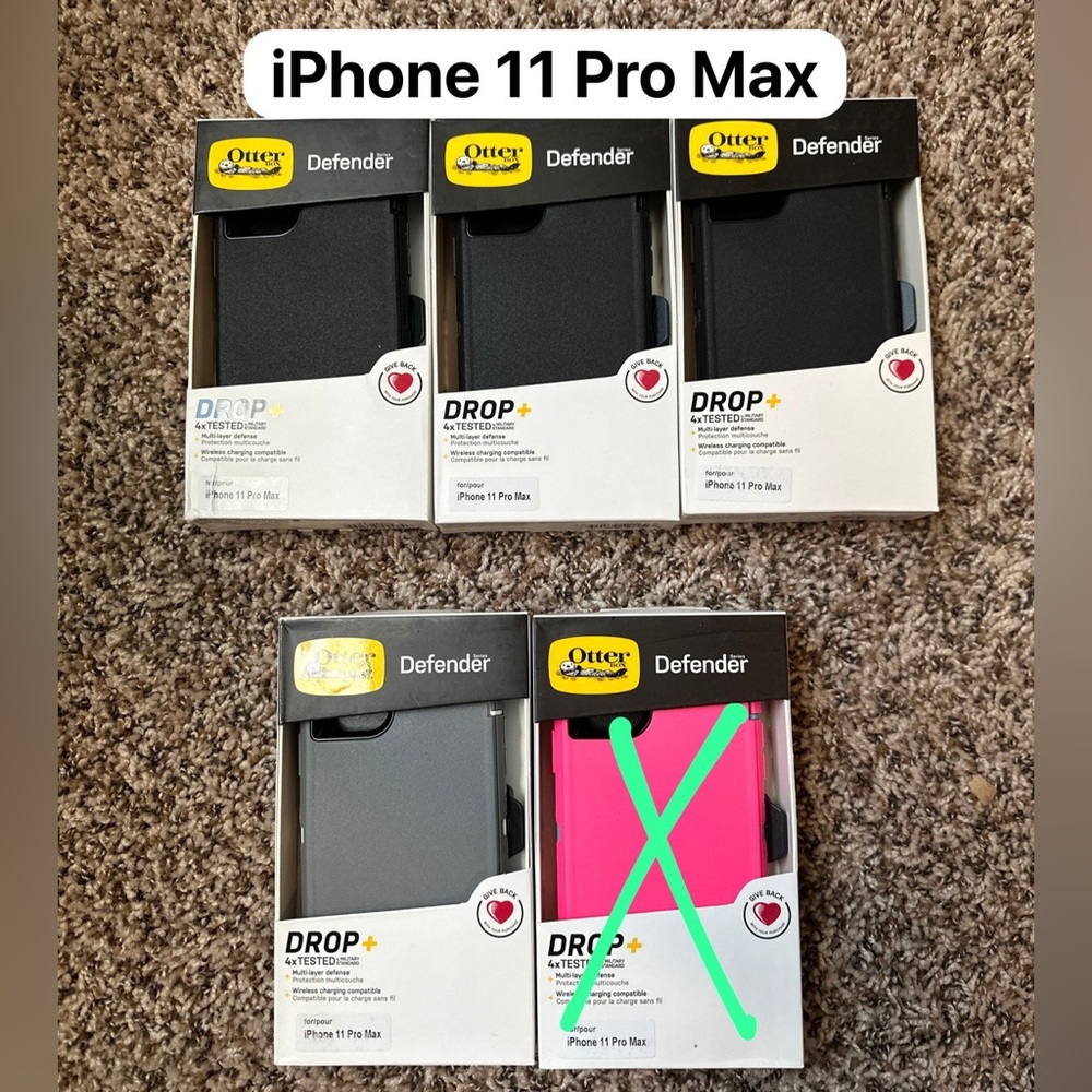 iPhone 11 Pro Max - Otterbox defender phone case